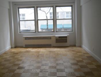 ニューヨークのシンプルでモダンなワンベッドルーム/Modern and minimalist one-bedroom apartment in New York City