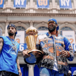 knicks athletes are cerebrating at the parade